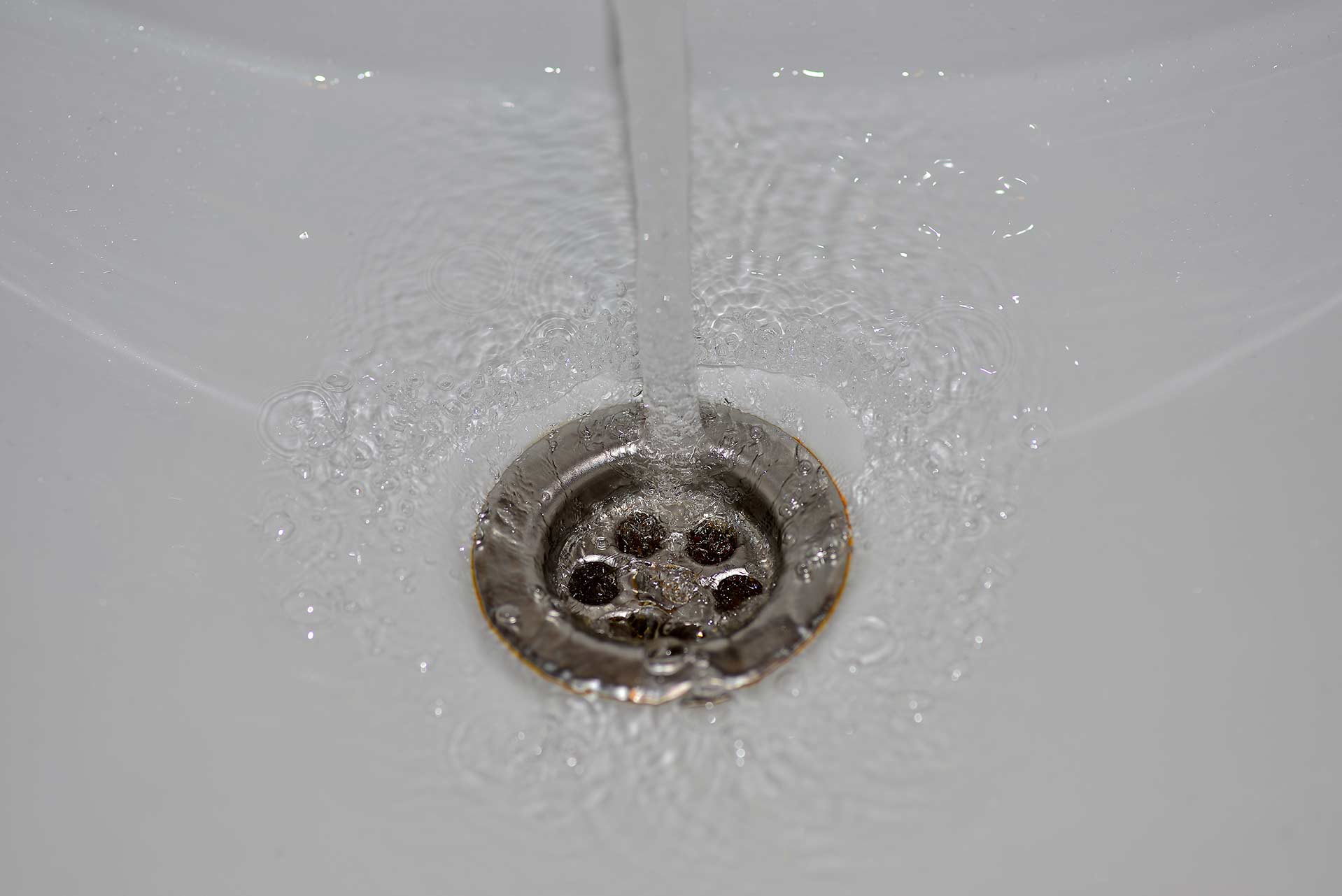 A2B Drains provides services to unblock blocked sinks and drains for properties in Queensbury.